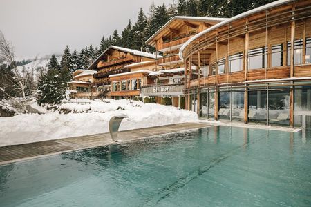 Durch seine Lage inmitten des UNESCO-Welterbes Dolomiten bietet das Naturhotel Leitlhof auch Wintersportlern, die ihre Bretter mal stehen lassen möchten, viele Alternativen – von ruhig bis rasant