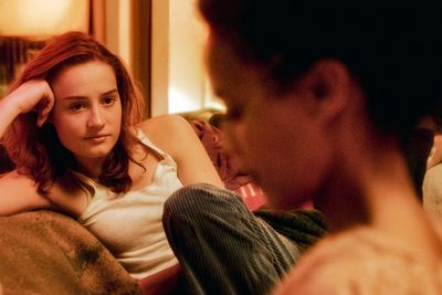 Die 17jährige Schülerin Johanne (Ella Øverbye) hat sich in ihre junge Lehrerin verliebt