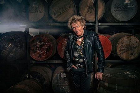 Musiklegende Rod Stewart Deutschland seine zweite Leidenschaft ein: Wolfie's Whisky
