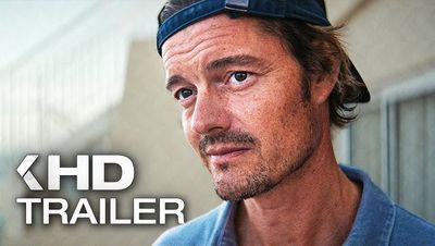 Tom (Sam Riley) arbeitet als Tennistrainer in einem All-Inclusive-Hotel auf Fuerteventura