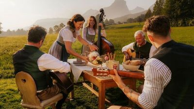 Regionale Schmankerl und traditionelle Spezialitäten gehören zum Salzburger Bauernherbst ebenso dazu wie Musik und Brauchtum