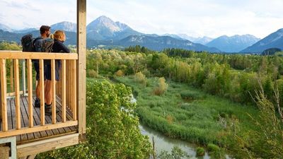 Zwei Drittel aller in Tirol vorkommenden Brutvogelarten machen Station im Schutzgebiet Pflacher Au bei Reutte – so wie auch die meisten Lechweg-Wanderer