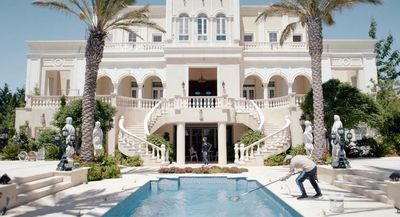 Die Luxusvilla ist ein goldener Käfig