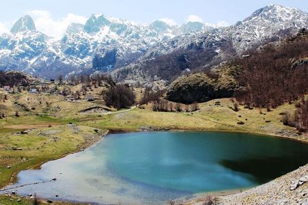 Zwischen Gletscherseen, Hirtenpfaden und Legenden erschließt der Naturpark Komovi im Osten Montenegros mit der neuen Themenroute „Between Two Lakes"