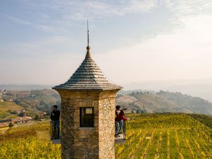 Langhe-Roero und Monferrato, Weinbaugebiete in der norditalienischen Region Piemonte Langhe-Roero und Monferrato, Weinbaugebiete in der norditalienischen Region Piemonte