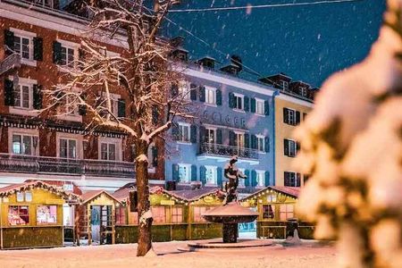 Der Osttiroler Winter verzaubert Einheimische wie Urlauber gleichermaßen: heimelige Adventmärkte in der Bezirkshauptstadt Lienz und den kleinen Bergdörfern