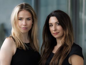Queenz of Piano, Winter Nights Queenz of Piano, Winter Nights