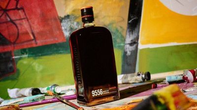 Jägermeister kann auch Premium - mit der auf 2500 Flaschen begrenzten Sonderedition 9556, Kunstaktion inklusive