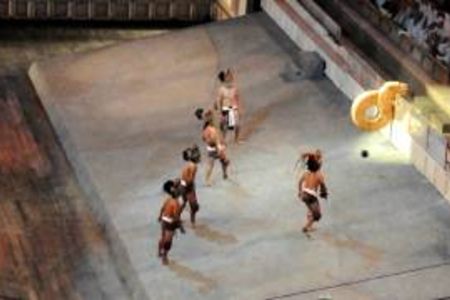 Das Spiel bot nicht nur sportliche Herausforderungen, sondern hatte auch rituelle Bedeutung