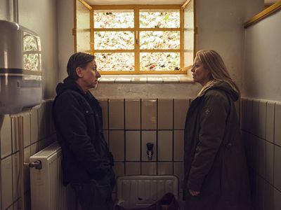 Trine Dyrholm und Tim Roth, in Poison – Eine Liebesgeschichte