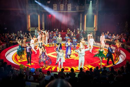 Roncalli Weihnachtscircus feiert großen Premierenabend im Tempodrom