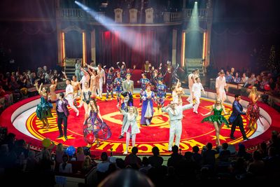 Roncalli Weihnachtscircus feiert großen Premierenabend im Tempodrom