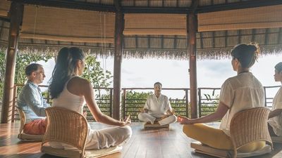 Ein Moment der Ruhe: Bei den Gruppen-Retreats im Kamalaya Koh Samui/Thailand genießen die Teilnehmer unter anderem eine meditative Auszeit