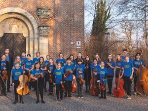 Weihnachts- und Jubiläumskonzert der Kindersinfoniker Weihnachts- und Jubiläumskonzert der Kindersinfoniker