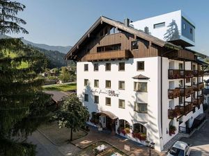 Almsommer im Hotel Der Löwe: Keine Menschenmassen, milde Temperaturen, unberührte Natur und die Dichte an Wander- und Biketrails sind nur einige Gründe, warum sich ein Sommerurlaub in Leogang lohnt Almsommer im Hotel Der Löwe: Keine Menschenmassen, milde Temperaturen, unberührte Natur und die Dichte an Wander- und Biketrails sind nur einige Gründe, warum sich ein Sommerurlaub in Leogang lohnt