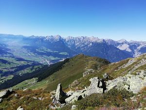 Vier unterschiedliche Gebirgsgruppen und Regionen in einer Woche begegnen Alpinisten mit Hauser Exkursionen ab 2024 auf dem Weg vom bayerischen Tegernsee ins historische Sterzing mit seinem südlichen Flair Vier unterschiedliche Gebirgsgruppen und Regionen in einer Woche begegnen Alpinisten mit Hauser Exkursionen ab 2024 auf dem Weg vom bayerischen Tegernsee ins historische Sterzing mit seinem südlichen Flair