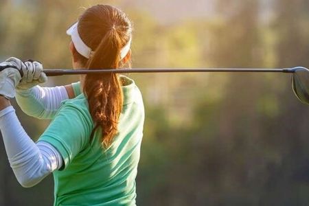 Nur 15 Minuten von Victor’s Portugal entfernt und eine persönliche Empfehlung von Gastgeberin Susanne Kleehaas: Der eindrucksvolle, vom Architekten Robert Trent Jones Jr. entworfene, Golfplatz Penha Longa Atlantico südlich von Sintra. Er zählt zu den 30 besten Anlagen Kontinentaleuropas