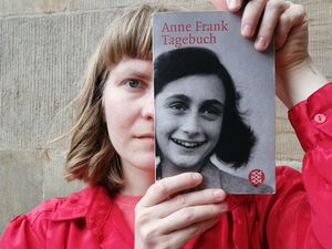 Mit der Darstellerin Maurizia Bachnick