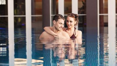 Ob frisch verliebt, Babymoon oder Silberhochzeit: Bewusste Stunden zu zweit befeuern jede Partnerschaft