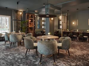 Die Hansa Café Bar & Brasserie im NH Collection Helsinki Grand Hansa