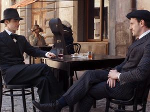 Vincent (Alessandro Bedetti) und Lionel (Paul Mescal) sind in Rom ein Paar Vincent (Alessandro Bedetti) und Lionel (Paul Mescal) sind in Rom ein Paar