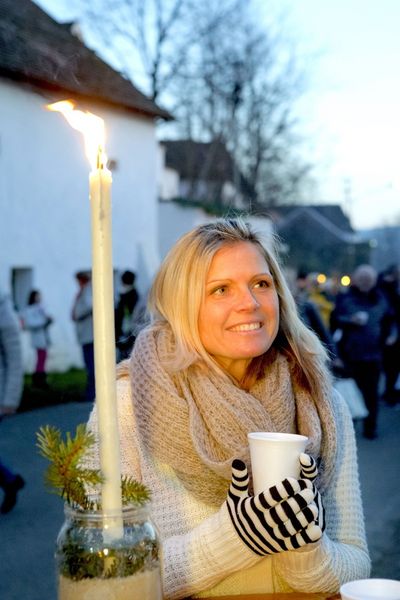 Selbstgemachte Weihnachtsspezialitäten locken zum Advent in der Kellergasse