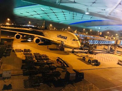 Corona-Krise, Airlines fordern Geld waehrend sie die Rechte ihrer Passagiere aushoehlen