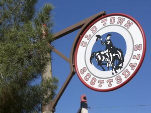 Besonders bemerkenswert ist die Weinkarte mit edlen Tropfen, die ausschließlich aus Arizona stammen Besonders bemerkenswert ist die Weinkarte mit edlen Tropfen, die ausschließlich aus Arizona stammen