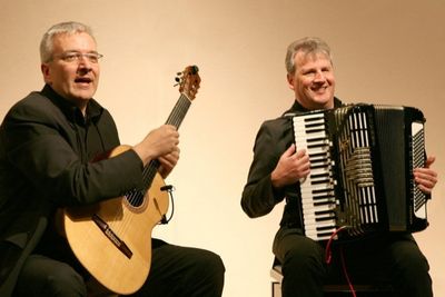 Duo Hanz Siebenhaar gibt Konzert