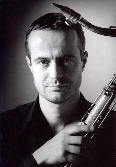 Gabriel Coburger gibt Konzert auf dem Festival Jazz Open Hamburg
