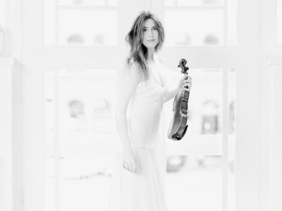 Vilde Frang veroeffentlicht Album Violinkonzerte 1 bis 5 Sinfonia Concertante