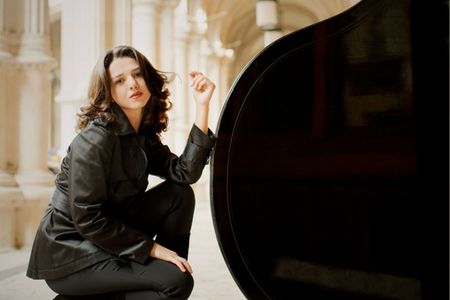 Konzert Klassik: Probe - Studio MÄRCHENROMANTIK mit Khatia Buniatishvili am 20.12. im Brucknerhaus Linz