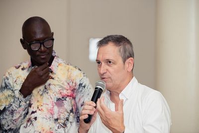 Prof. Ibrahima Diagne, Leiter des Instituts für Fremdsprachen, Universität Cheikh Anta Diop, Dakar, und Dieter Nuhr