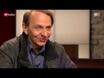 In Ein bisschen schlechter schreibt Michel Houellebecq wieder Dinge, die sich viele andere Schriftsteller nicht trauen wuerden