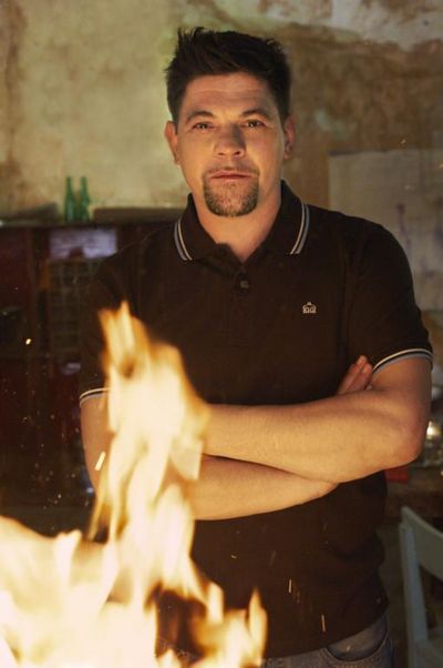 Essen und Trinken: Greenbox! Tim Mälzer rockt Gemüse - TIMS KNUSPERBURGER MIT INGWER-SCHALOTTEN
