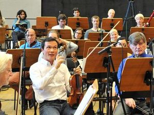 Dirigierwerkstatt des Kritischen Orchesters, 2015 u.a. mit Heinz Schunk und Stanley Dodds Dirigierwerkstatt des Kritischen Orchesters, 2015 u.a. mit Heinz Schunk und Stanley Dodds