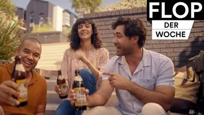 Standard-Szene in der Bierwerbung: Treffen unter Freunden