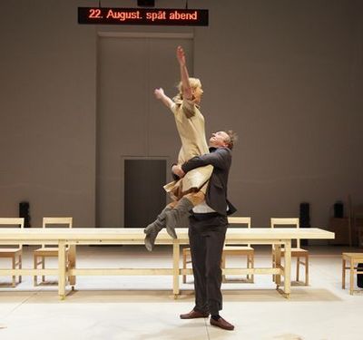 Theater  Augsburg: Im Dickicht der Städte - ein Stück von Bertolt Brecht bis zum 17.5.2013