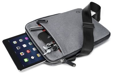 Booq Cobra Sling