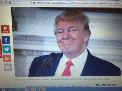 Fuer Donald Trump laeuft es gerade ganz gut, das sieht man auch an seinem Grinsen