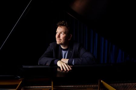 Der Belmont-Preistraeger fuer zeitgenoessische Musik 2020 Florian Weber
