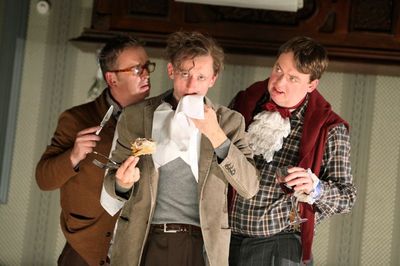 schauspiel in frankfurt zeigt physiker von Friedrich Duerrenmatt