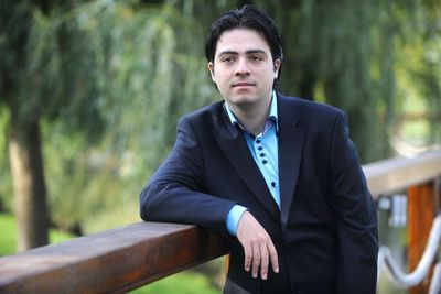 Balazs Janos tritt beim Festival Rising Stars in Hamburg auf