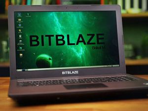 Der russische Laptop Bitblaze Titan BM15 kommt mit, nun ja, "bewährter" Technik Der russische Laptop Bitblaze Titan BM15 kommt mit, nun ja, "bewährter" Technik