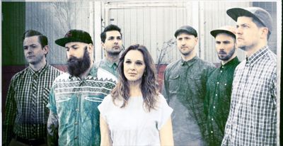 Submotion Orchestra gibt Konzert in Hamburg