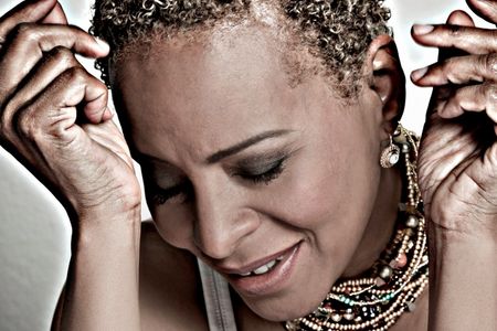 Jocelyn B. Smith gibt beim Kissinger Winterzauber ein Konzert