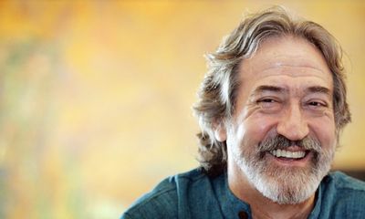 Jordi Savall ist Gambist