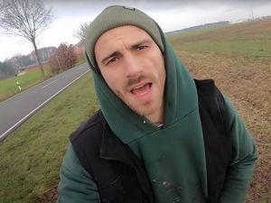 Im Vorfeld der Auktion im März 2021 gab Kliemann dem Branchenmagazin t3n ein ausführliches Interview. Schließlich betrete er mal wieder Neuland Im Vorfeld der Auktion im März 2021 gab Kliemann dem Branchenmagazin t3n ein ausführliches Interview. Schließlich betrete er mal wieder Neuland