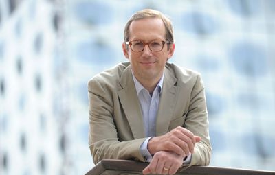 Der Generalintendant Christoph Lieben-Seutter und sein Team bieten einen spannenden Blick hinter die Kulissen des Konzerthauses.