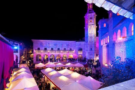 Mallorca Lichterglanz beim Weihnachtsmarkt